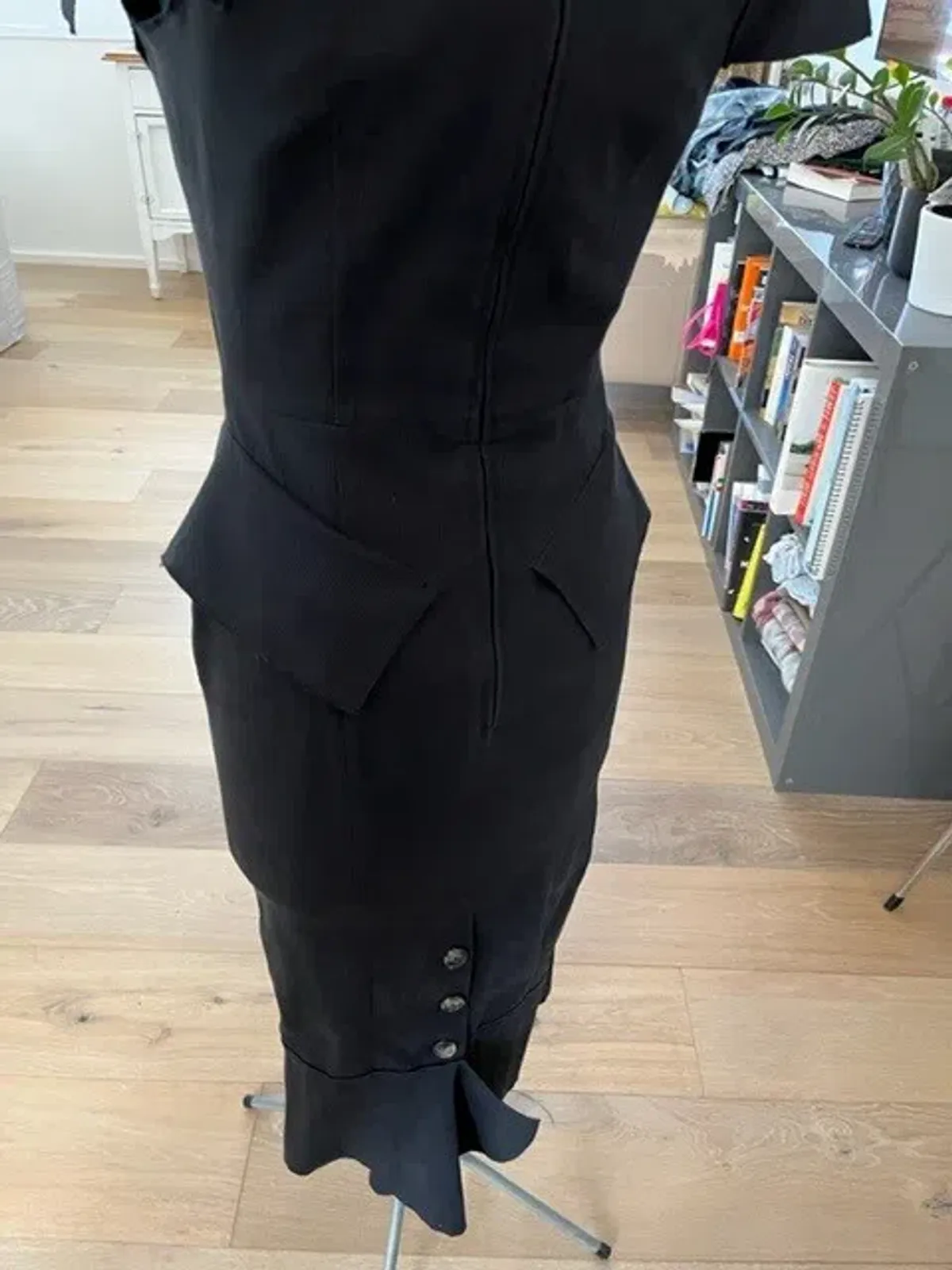 Roland Mouret Galaxy wiggle dress size UK 14 black stripe cottpn/lycra - Image 2