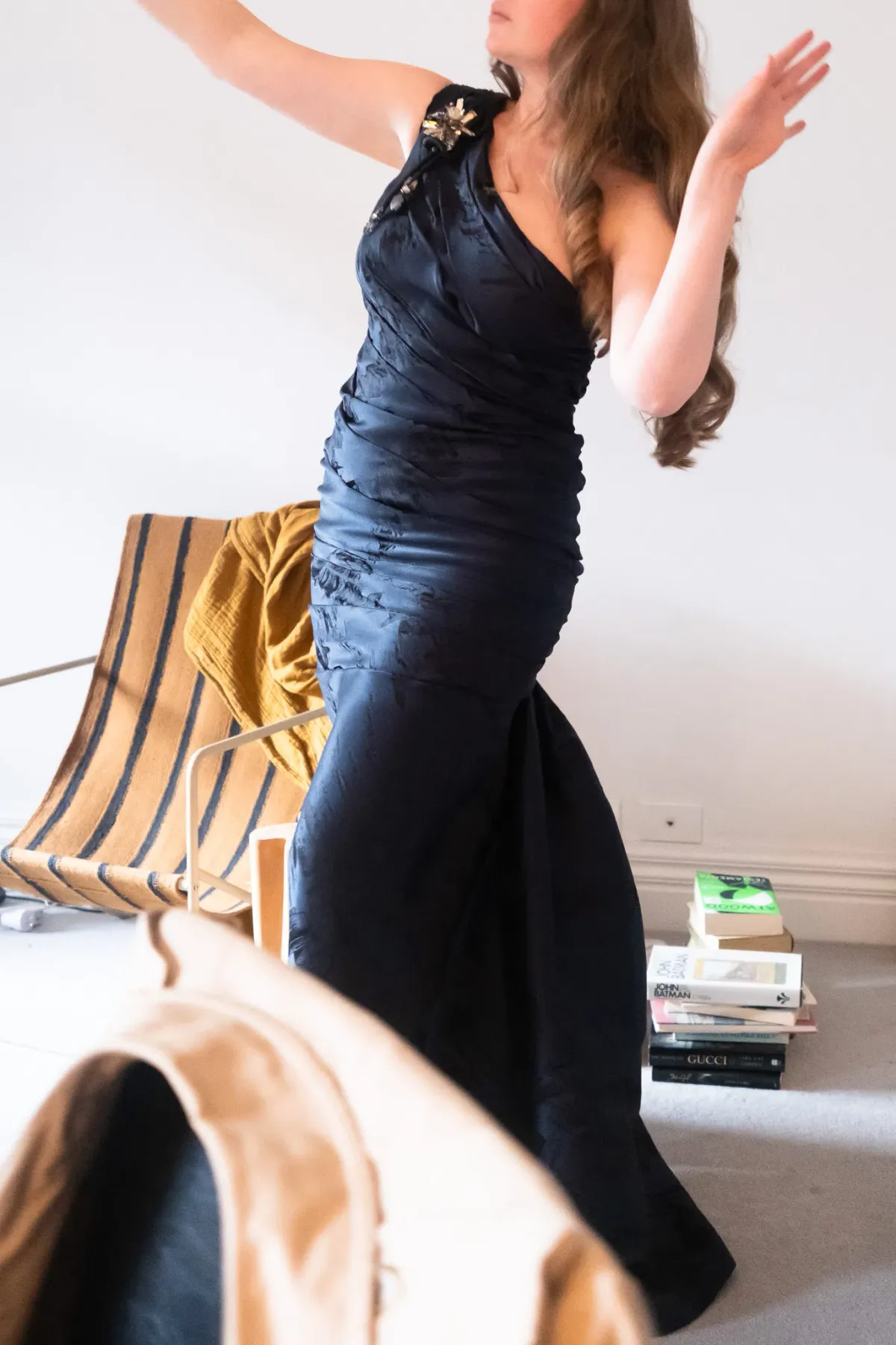 J. Mendel Paris Floor-Length Gown Navy Blue Size AU 12 - Image 10