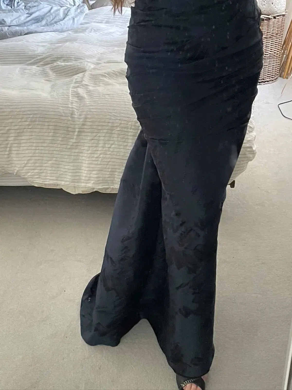 J. Mendel Paris Floor-Length Gown Navy Blue Size AU 12 - Image 8