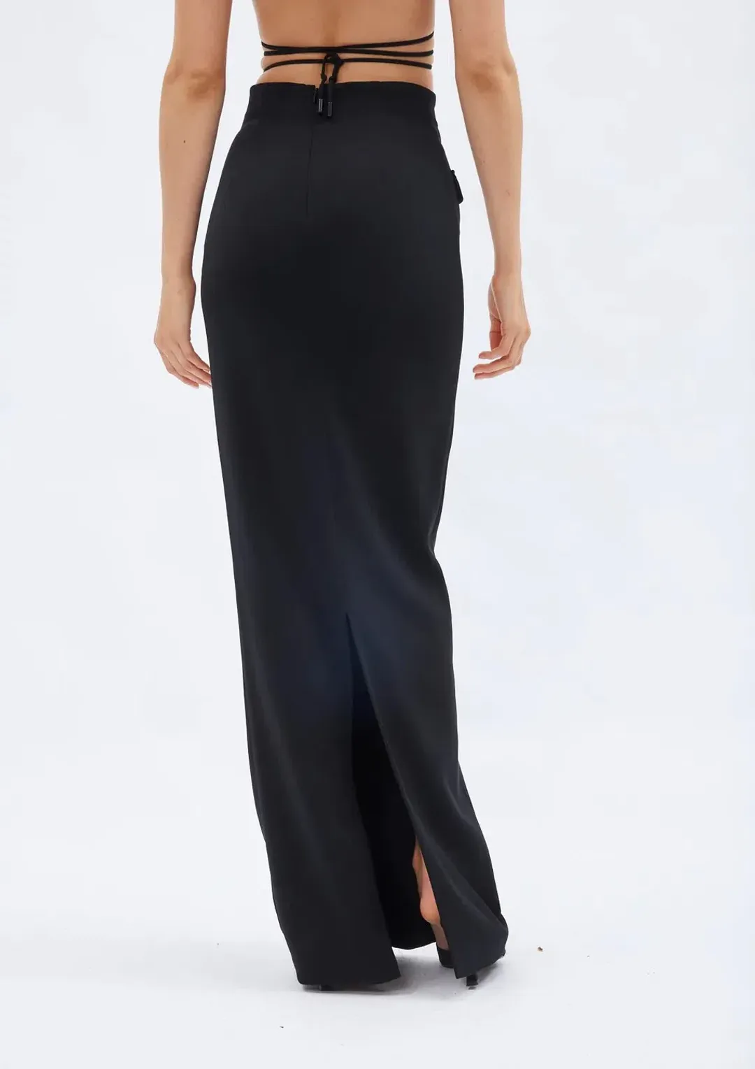 Monot Seashell Bra Top & High Low Maxi Skirt Set Black Size 6 for rent on The Volte - main image