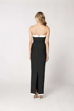 Bianca & Bridgett Ashley Dress Black Size 6 for rent on The Volte - image 4