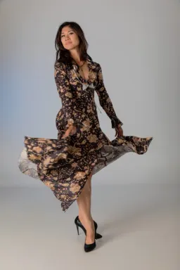 Zimmermann Veneto Ruffle-Trimmed Linen Maxi Dress Floral-Print Size 0/Au 8 for rent on The Volte - image 2