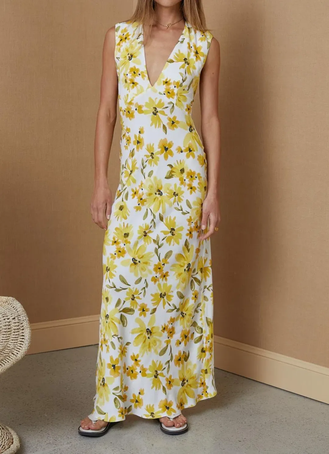 Bec & Bridge Daphne V Dress Floral Size 6 / XS for rent on The Volte - main image