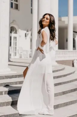 Le Rose Ruby Lace Trim Georgette Maxi Dress with Slip White Size XS/ AU 6 for rent on The Volte - image 5