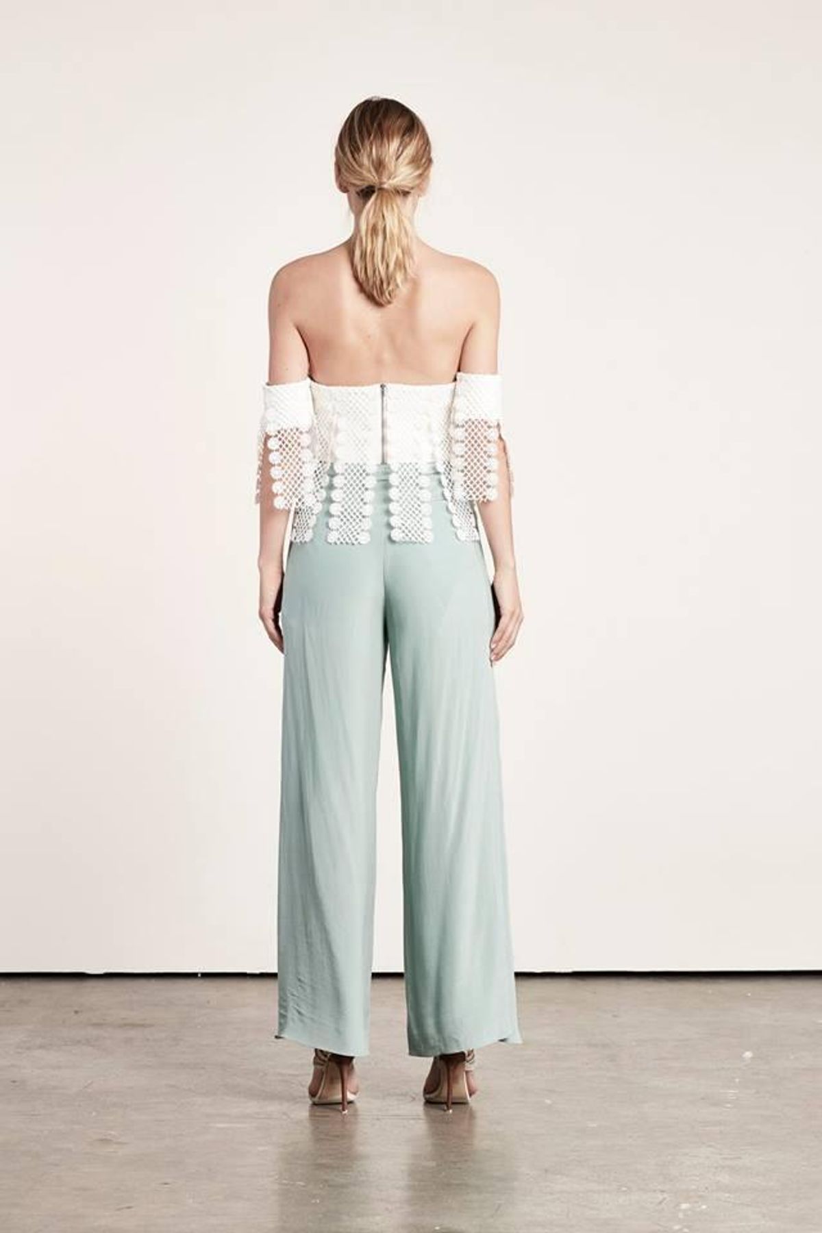 Elliatt Winslow top and Elliatt Sway Pants size 8 - Image 2