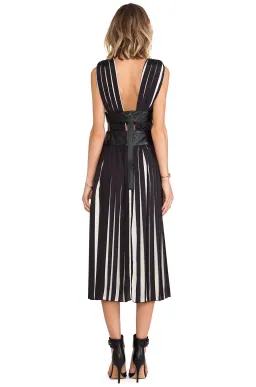 Shakuhachi Pleats Please Dress Black Size 6 for rent on The Volte - image 3