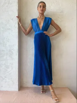 L'idée Gala Gown Moroccan Blue Size AU 14 for rent on The Volte - image 1