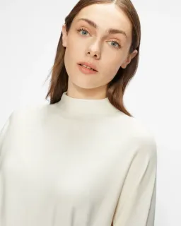 Ted Baker Alice Cocoon Midi Dress in Cream Size 1 / AU 8 for rent on The Volte - image 3