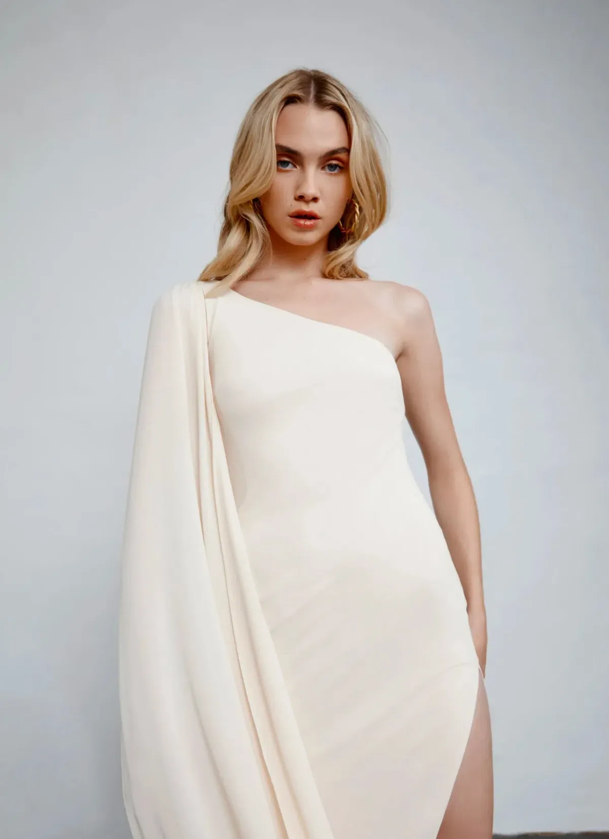 Lexi Riley Dress Cream Size 6 - Image 3