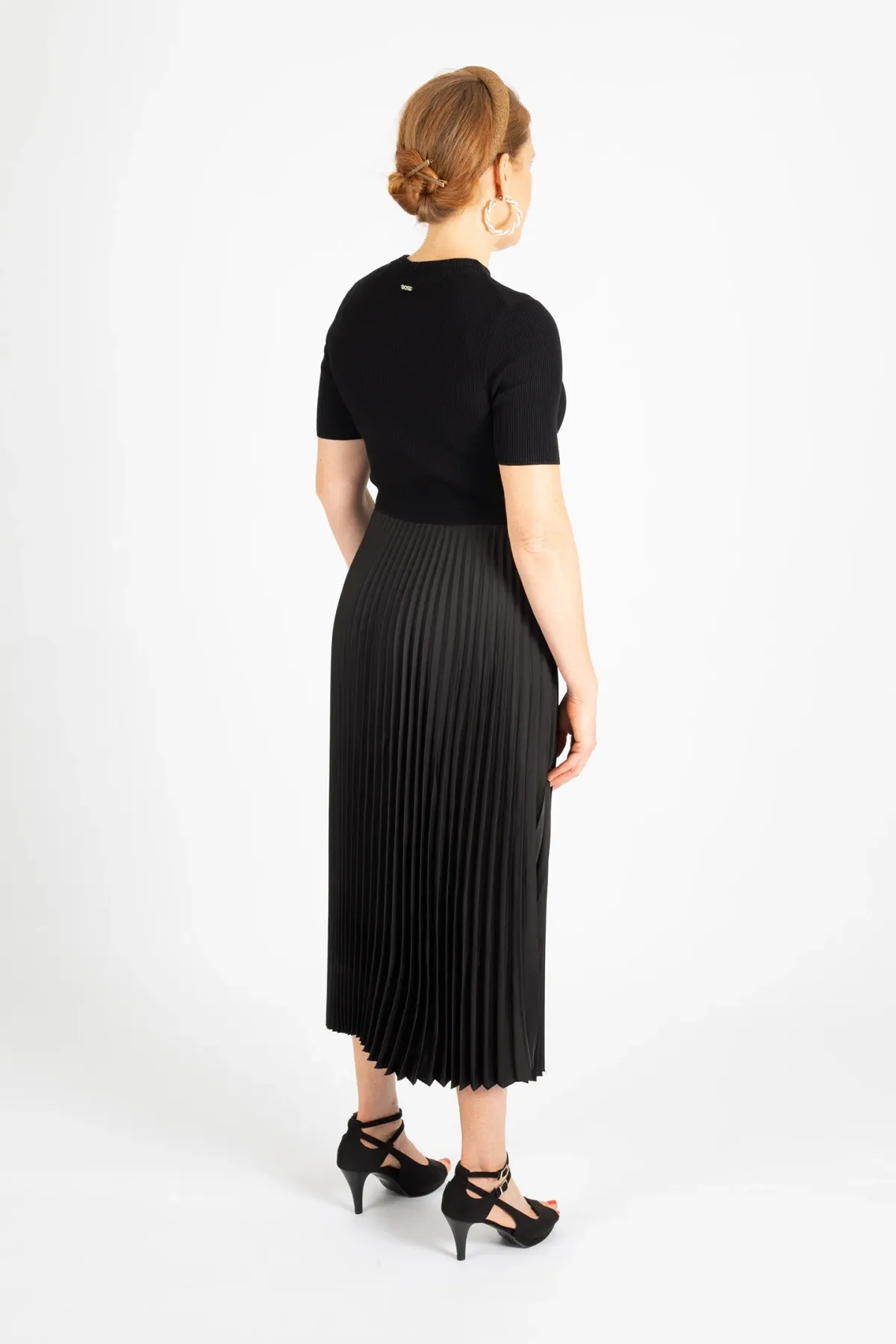 Hugo Boss Plissé Pleats Dress with Knitted Top Black Size M - Image 4