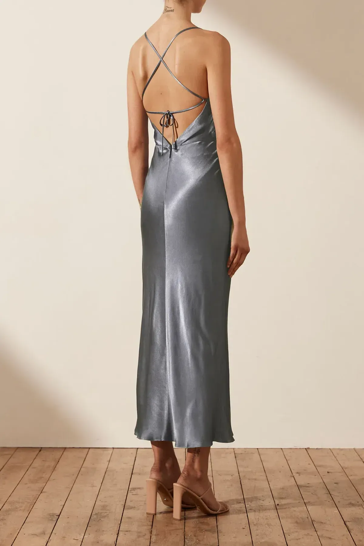 Shona Joy La Lune Asymmetrical Bias Cowl Midi Dress Blue Smoke Sie 8 - Image 2