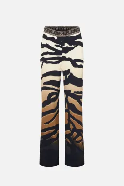 Camilla Jersey Turtleneck Tame My Tiger Black with Camilla Cool For Cats Soft Bra & Camilla Full Length Flared Pant Tame My Tiger (L / AU14) for rent on The Volte - image 8