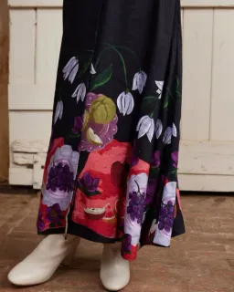 Binny The Laden Table Maxi Dress Print Size 14 for rent on The Volte - image 9