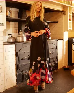 Binny The Laden Table Maxi Dress Print Size 14 for rent on The Volte - image 12