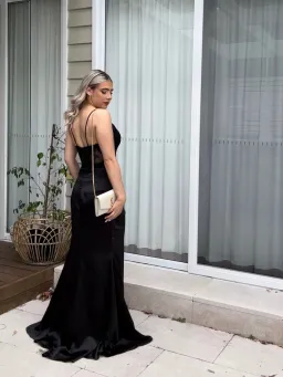 Jadore JX6091 Eve Evening Dress Black Size AU 8 for rent on The Volte - image 2