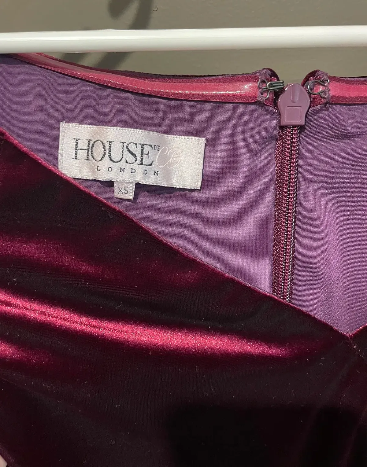 House Of CB Martinella Velvet Off Shoulder Pencil Dress Red Wine Size 6 - Image 6