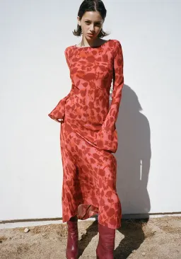 Realisation Par The Gia In Havana Size 6 for rent on The Volte - image 3