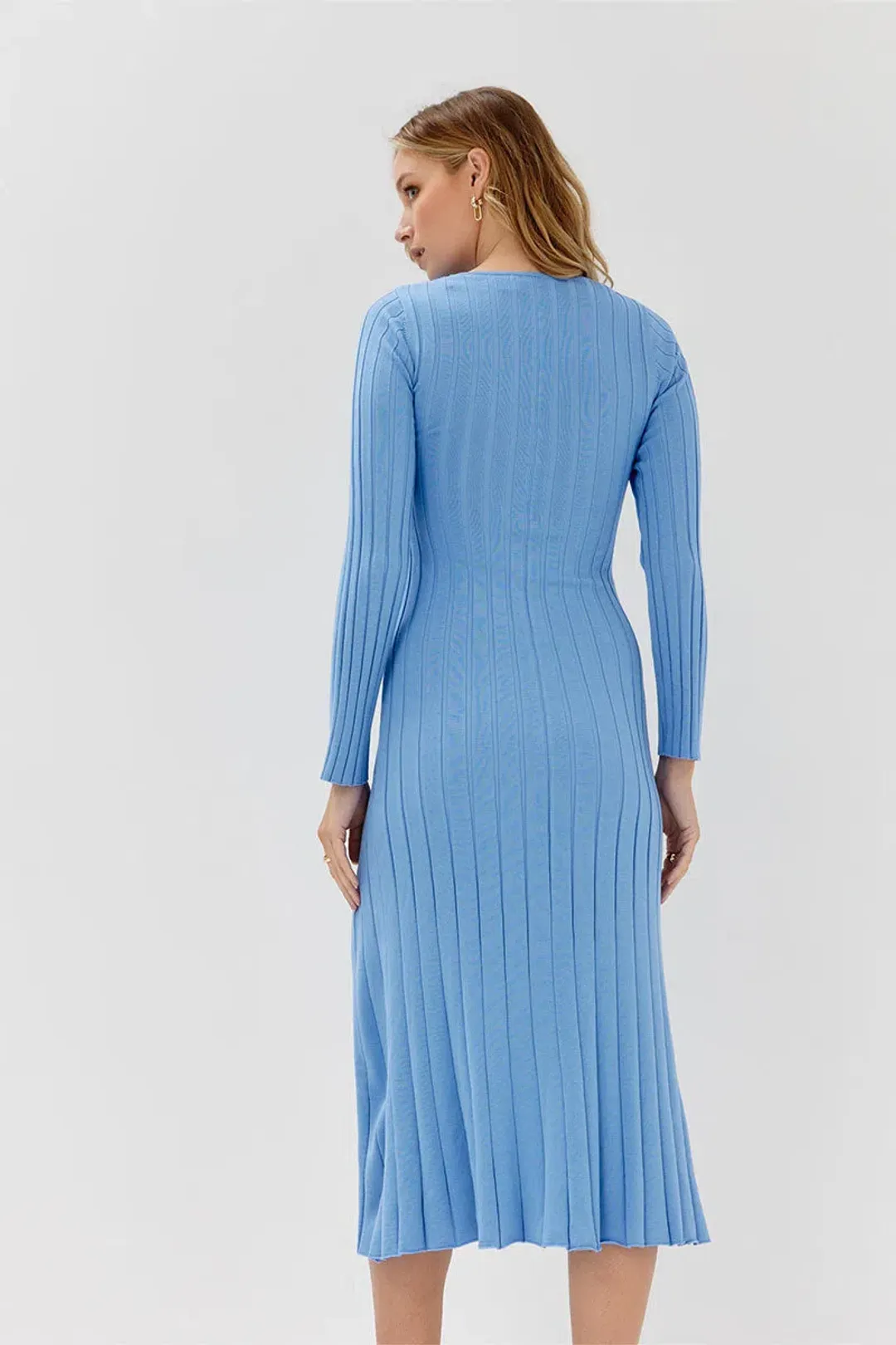 Sovere Recline Knit Dress In Azure size 8 for rent on The Volte - main image