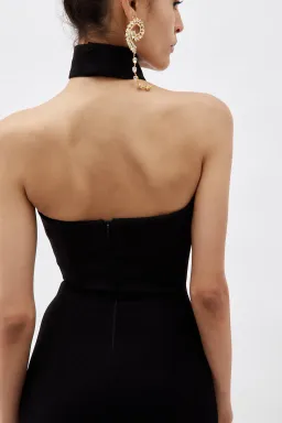 Monot Long Black Gown with Asymmetrical Strap Black Size 6 for rent on The Volte - image 6