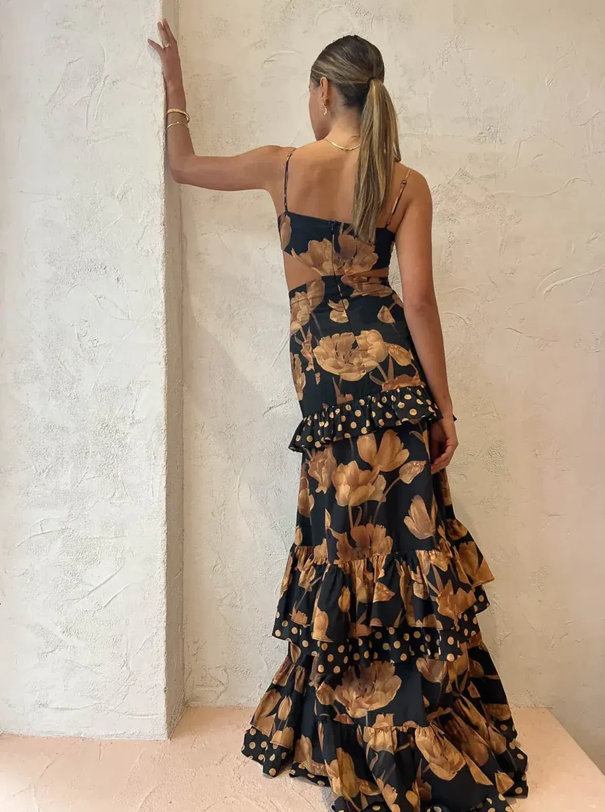 Sonya Moda Valentina Gown Floral Size 8 - Image 2