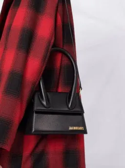 Jacquemus Le Moyen Chiquito Tote Black for rent on The Volte - image 2