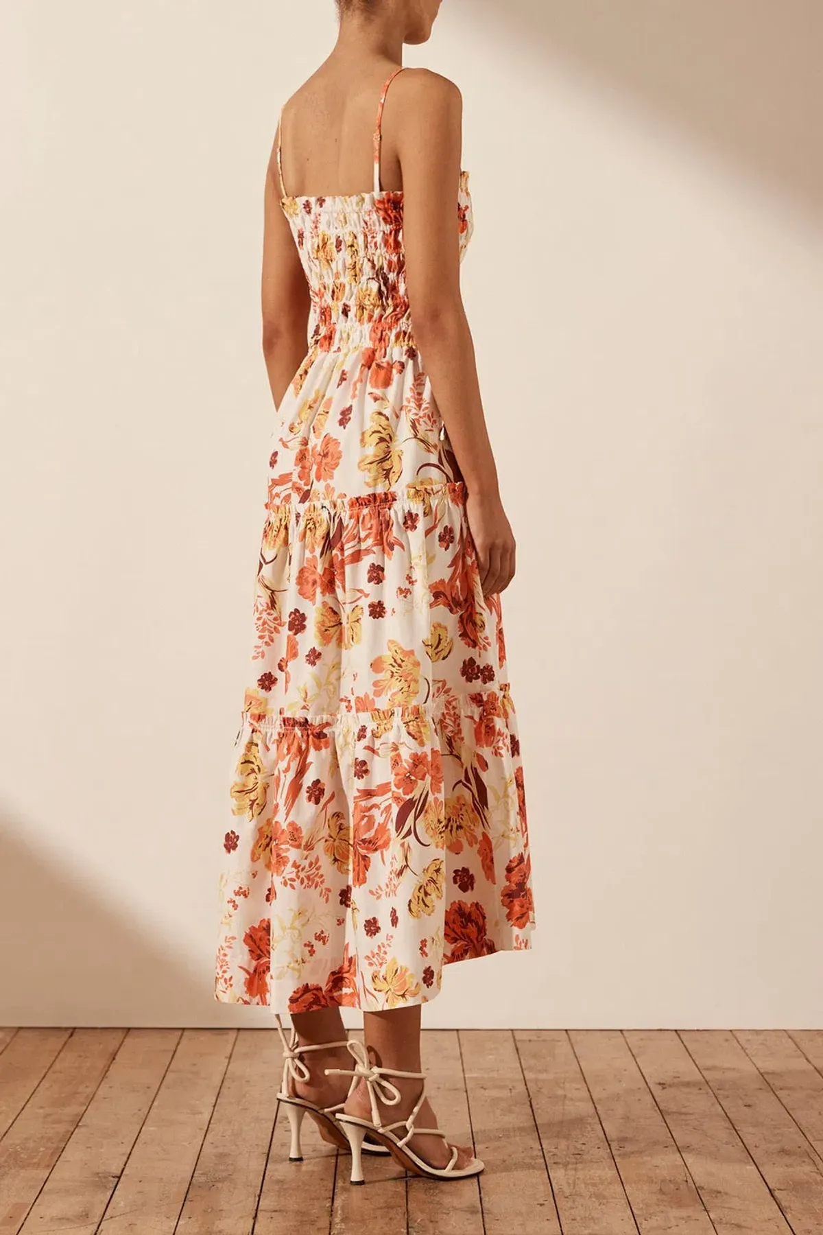 Shona Joy Kalani Shirred Tiered Midi Dress Floral Size 8 - Image 2