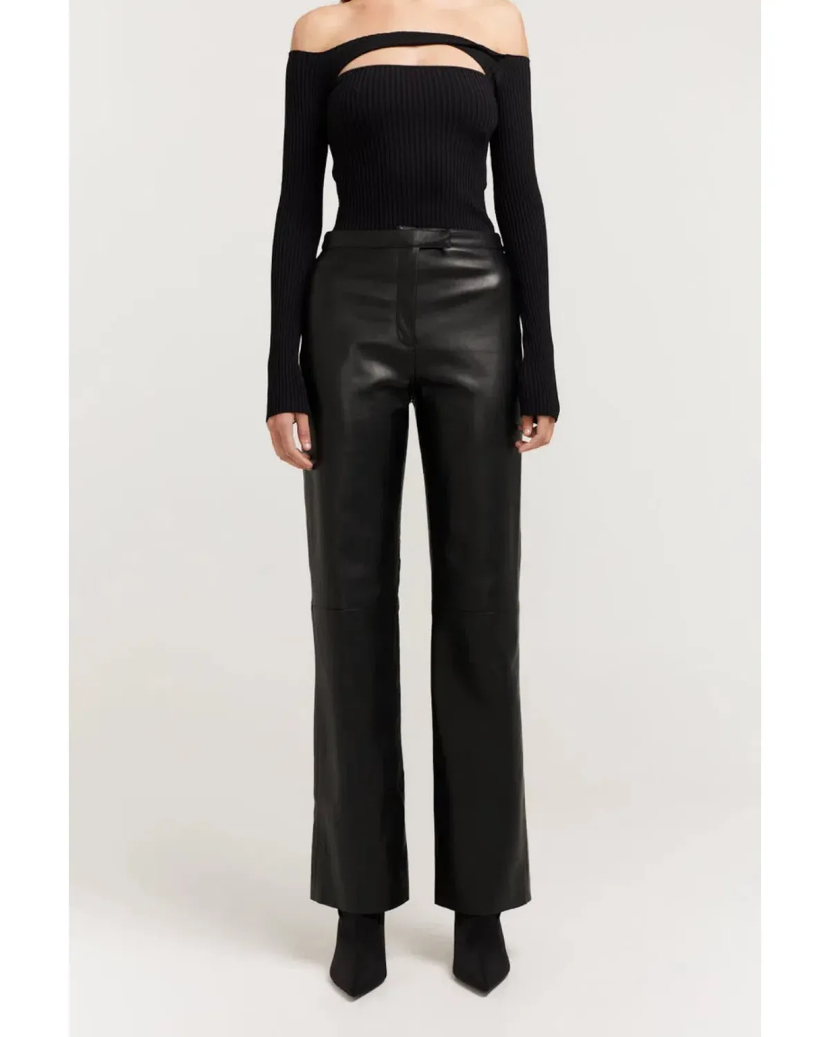 Henne Sanna Pant Black Size AU 14 for rent on The Volte - main image