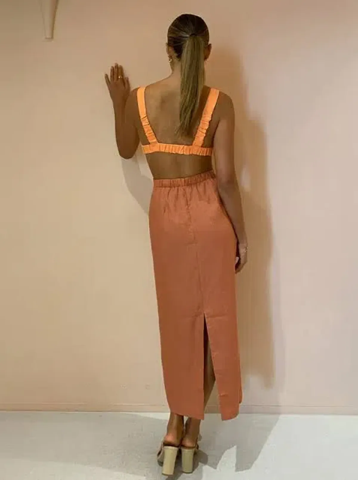Hansen and Gretel Verona Midi Dress Tangelo Jaffa Size 6 - Image 3