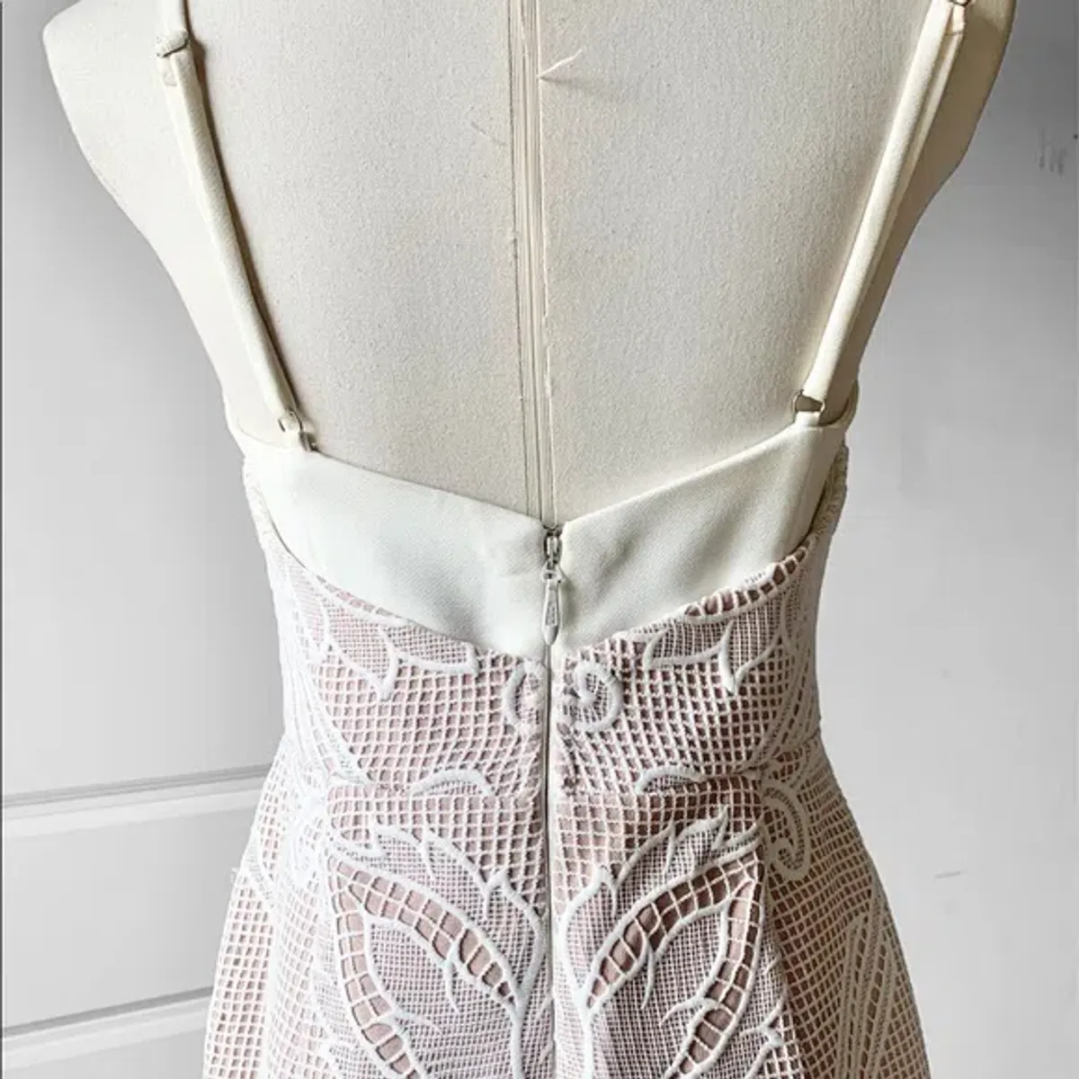 Sheike Lunar Lace Maxi Dress Ivory Size 12 - Image 7