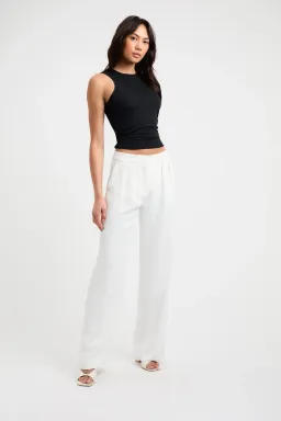 Kookai Oyster Low Rise Pant White Size 34 / AU 6 for rent on The Volte - image 1