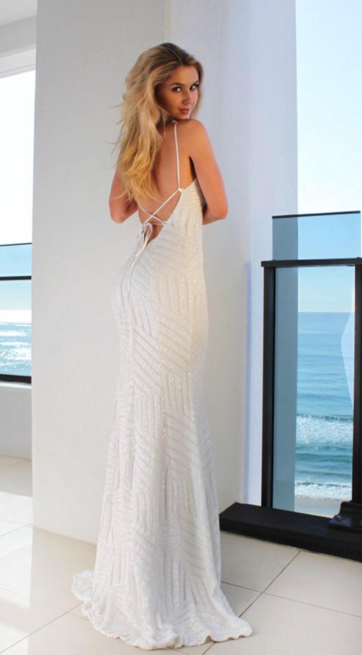 Studio Minc Electra Gown White Size 8 - Image 2
