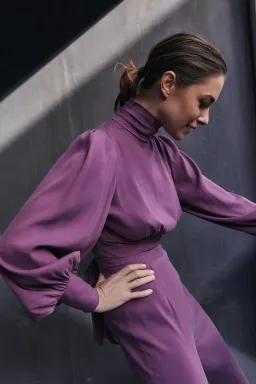 DIIDA Dynasty Open Back Blouse & Pants Set Mauve Size 10 for rent on The Volte - image 3