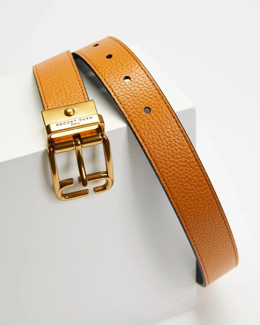 Marc Jacobs Reversible Belt Tan & Black 30mm for rent on The Volte - main image