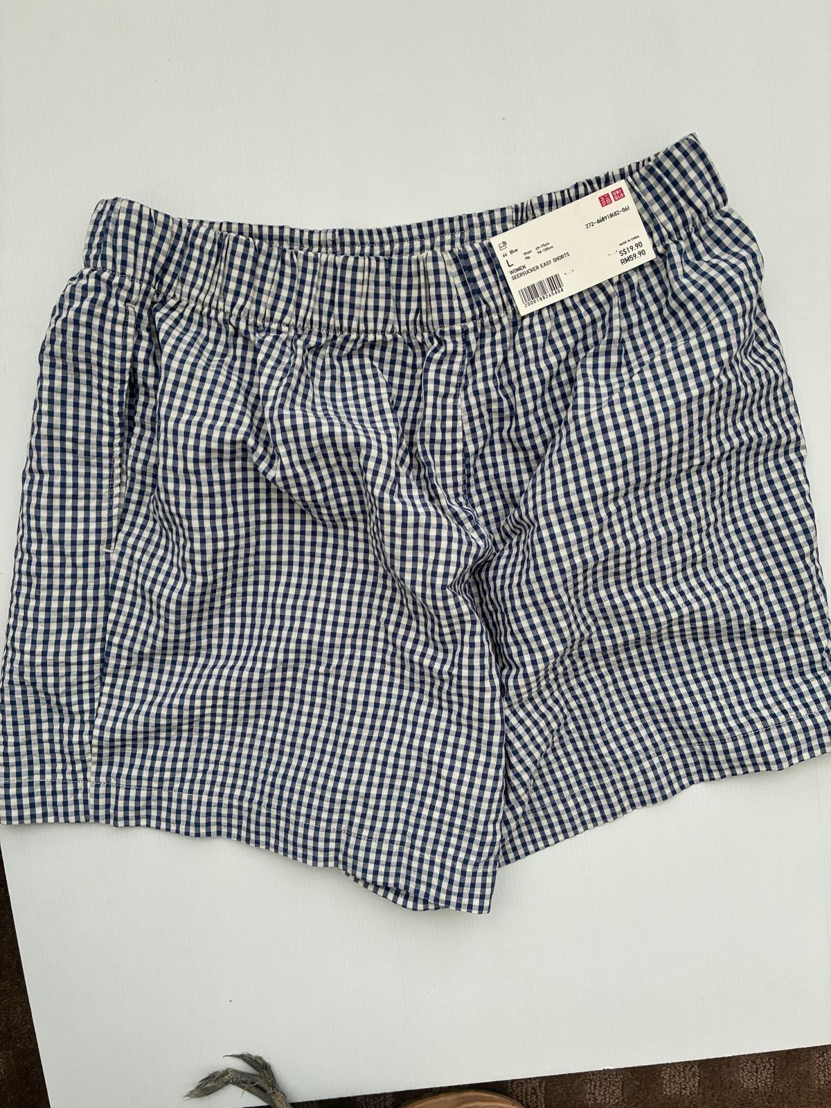 Uniqlo Women's Blue Seersucker Shorts Size L - Image 1