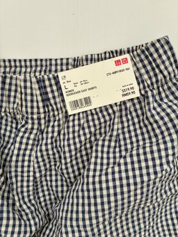 Uniqlo Women's Blue Seersucker Shorts Size L for rent on The Volte - image 2
