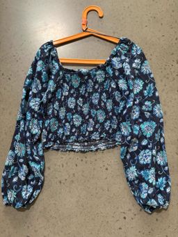 Piping Hot Girls' Navy Floral Crop Top Size 12 for rent on The Volte - image 1