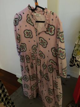 Alessandra Floral Paisley Smock Dress Size M Dusty Pink for rent on The Volte - image 1