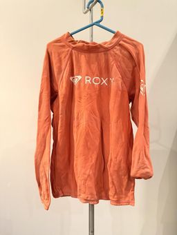 Roxy Girls' Long Sleeve Rashguard Size 10 Coral for rent on The Volte - image 1