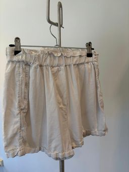 Sportsgirl Women's Paperbag Ruffle Shorts Size 6 White for rent on The Volte - image 1