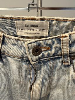 Cotton On Women's Straight Leg Ripped Jeans Size 6 Light Blue for rent on The Volte - image 2