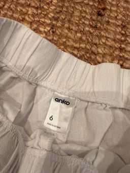 Anko Girls Linen Drawstring Shorts Size 6 White for rent on The Volte - image 2