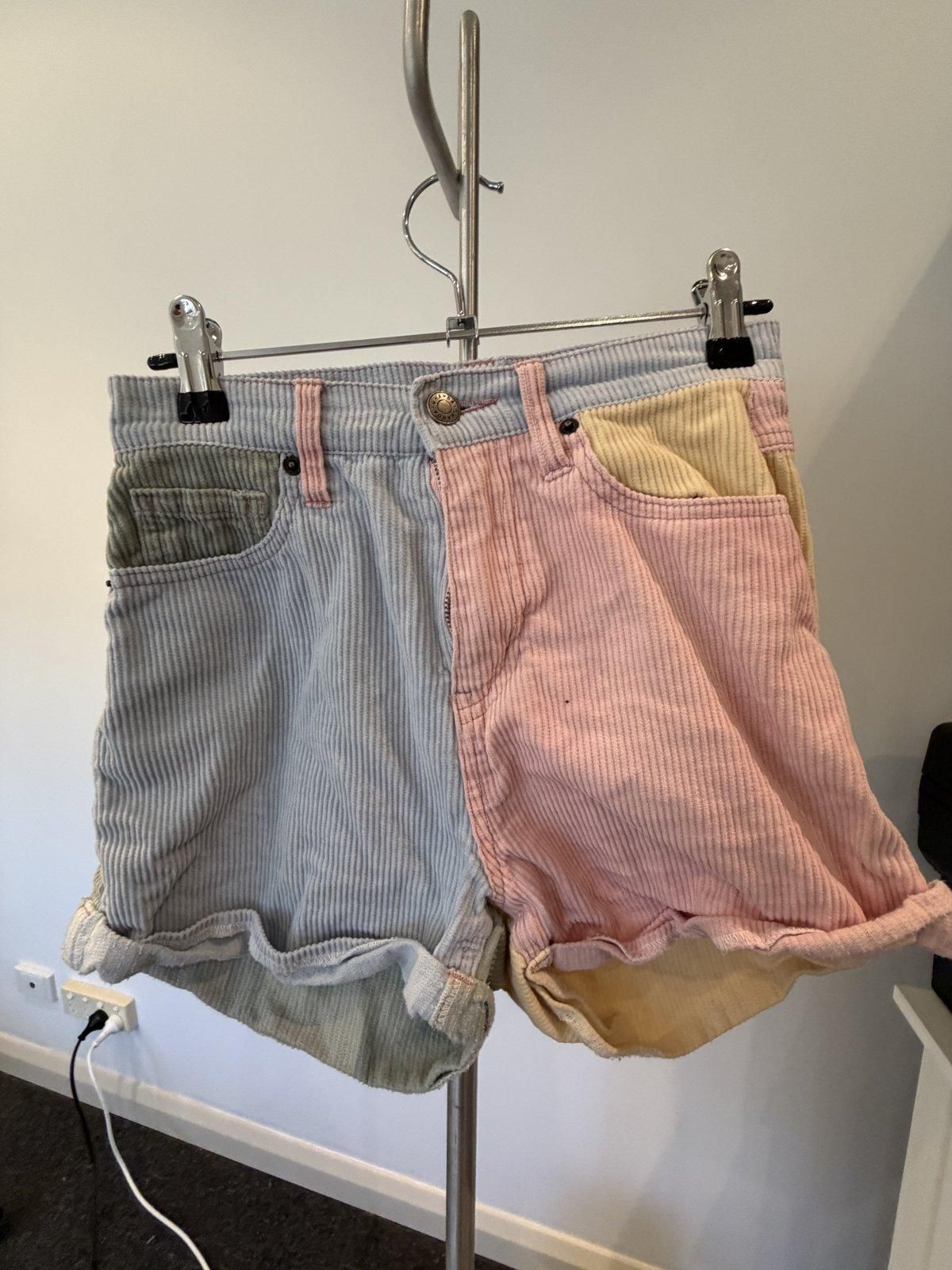 Ghanda Girls Pastel Colour Block Corduroy Cargo Shorts Size 12-13 - Image 2