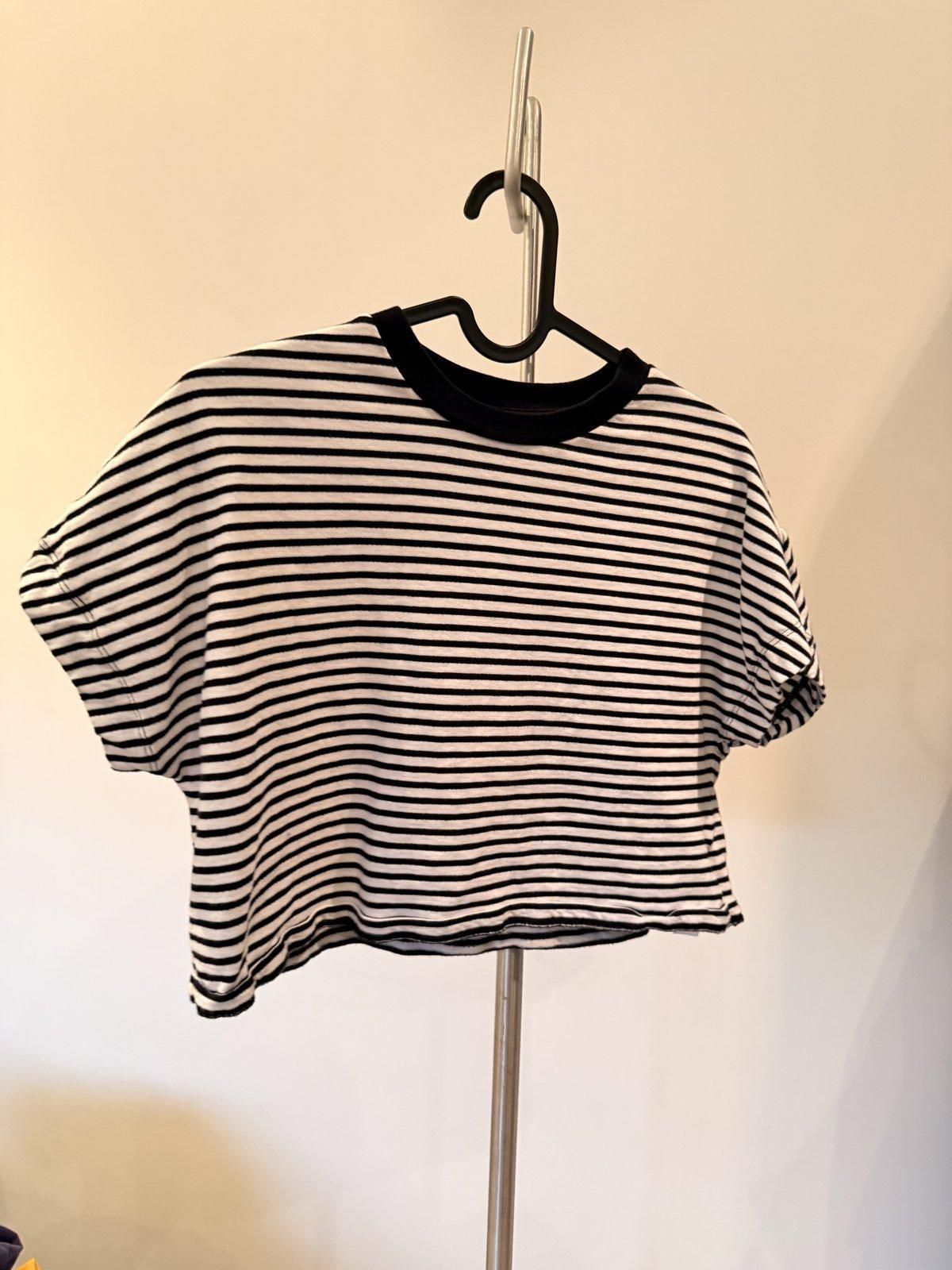NEXT Girls Stripe Crop T-Shirt Black White M - Image 2