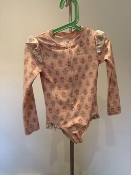 Target Girls Floral Long Sleeve Rashguard Swimsuit Size 5 Pink for rent on The Volte - image 1