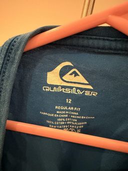 Quiksilver Boys Graphic T-Shirt Size 12 Blue for rent on The Volte - image 2