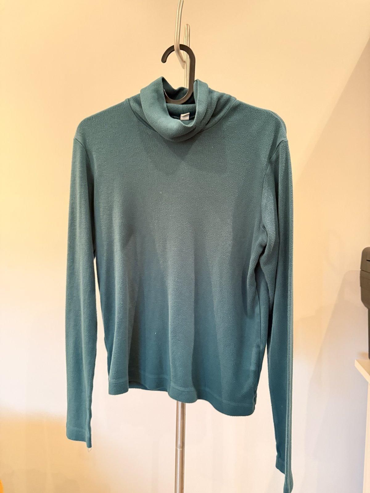 Uniqlo Women's Green Fleece Turtleneck XS - Image 1
