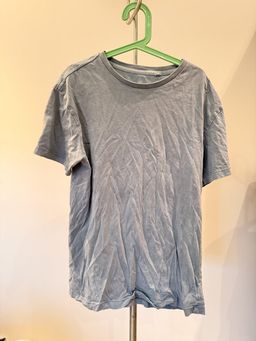 Target Kids Plain T-Shirt Size 10 Gray for rent on The Volte - image 1