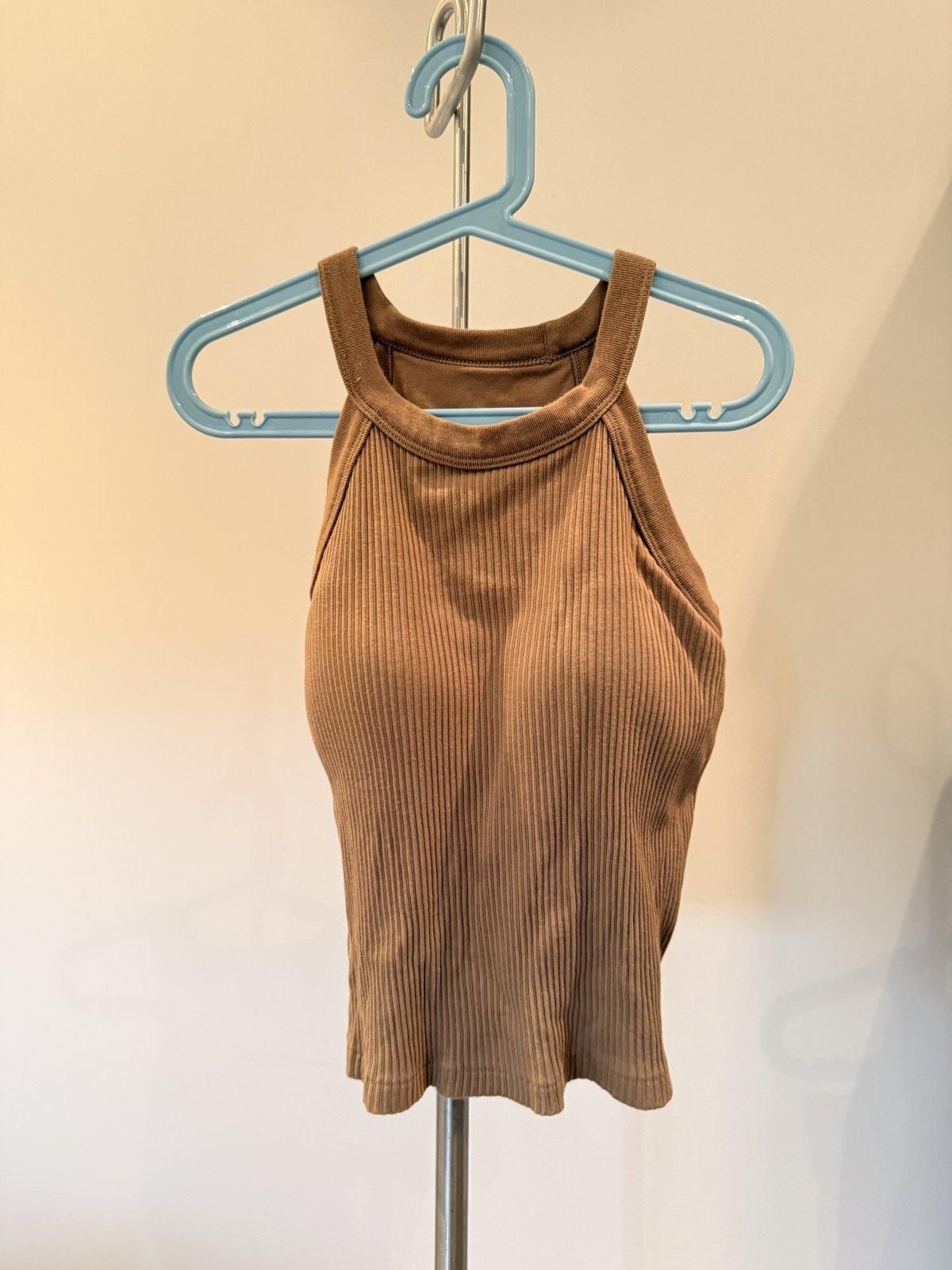 Uniqlo Women's Ribbed Halter Crop Top Size S Brown - Image 1