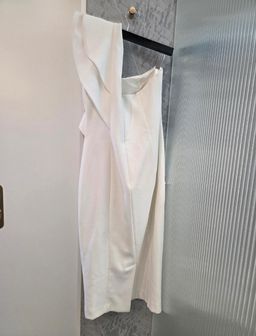 SHEIKE Ivory One-Shoulder Midi Sheath Dress Size 12 for rent on The Volte - image 5