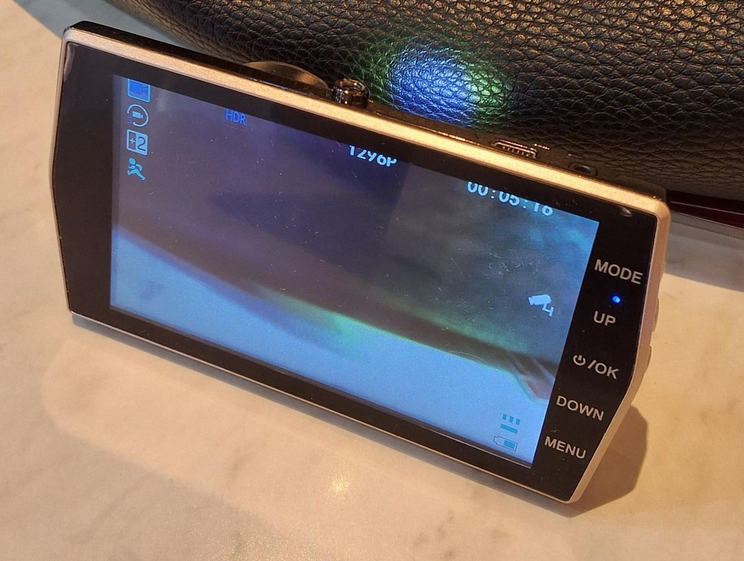 Yunkaiming T901 Dashcam 4" Display Uber Taxi for rent on The Volte - main image